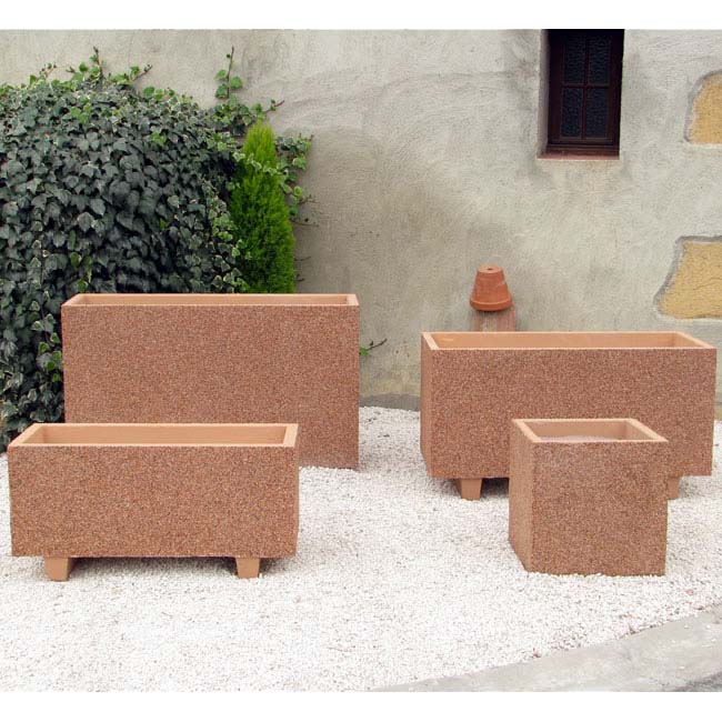 Jardinière béton avec pieds