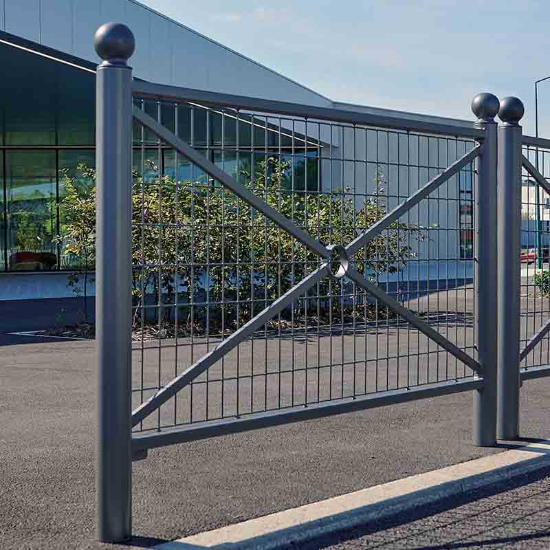 Barrière Chaumont grillagée - Pommeaux Gorge