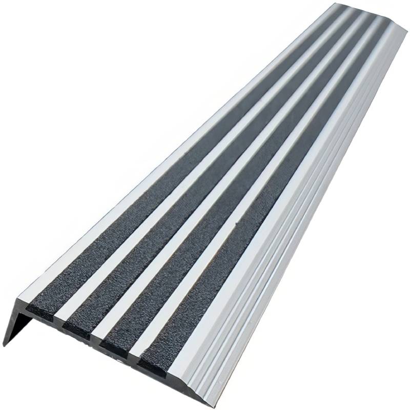 Nez de marche antidérapant 20 x 76 x 900 mm - Noir