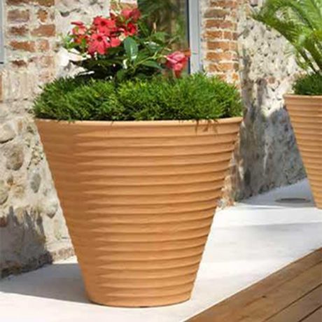 Pot à plantes conique canelé Garrigue