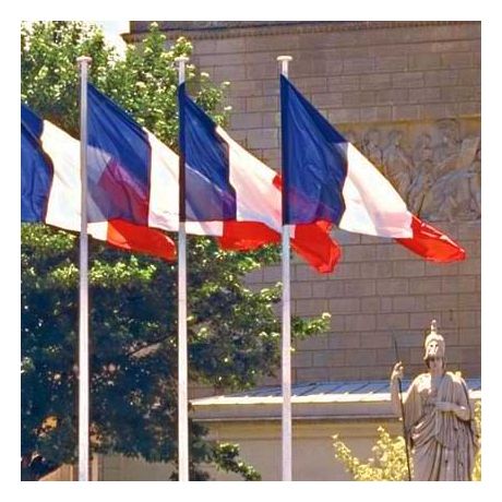 Petit drapeau francais avec son mât en bois