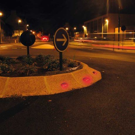 Plot routier à LED solaire