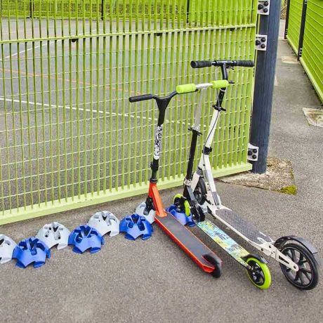 Support trottinette au sol