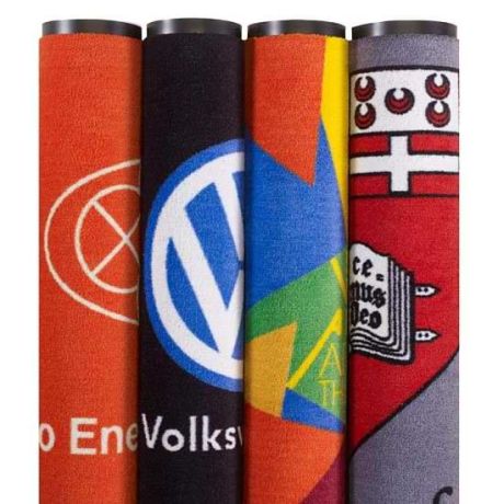 Tapis d'entrée avec logo