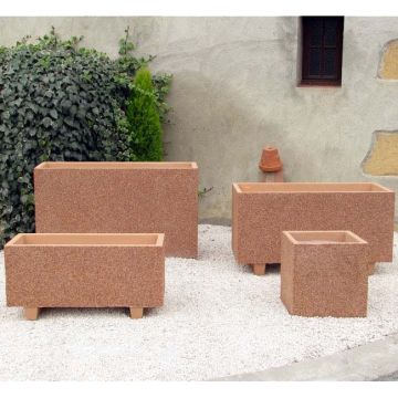 Jardinière béton avec pieds