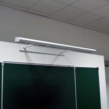 Rampe d'éclairage pour tableau salle de classe
