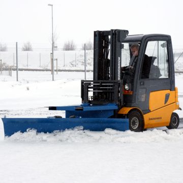 Chasse de neige pour chariot élévateur