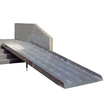 Rampe d'accès aluminium pour bâtiment