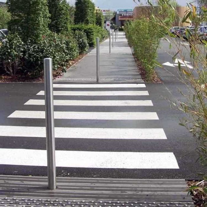 Potelet de ville Inox tête bombée