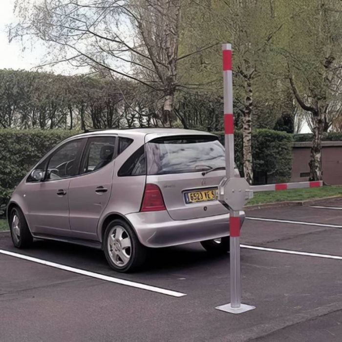 Barrière de parking à double bras