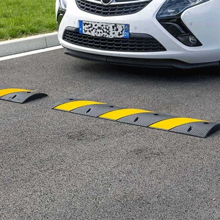 Ralentisseur parking monobloc
