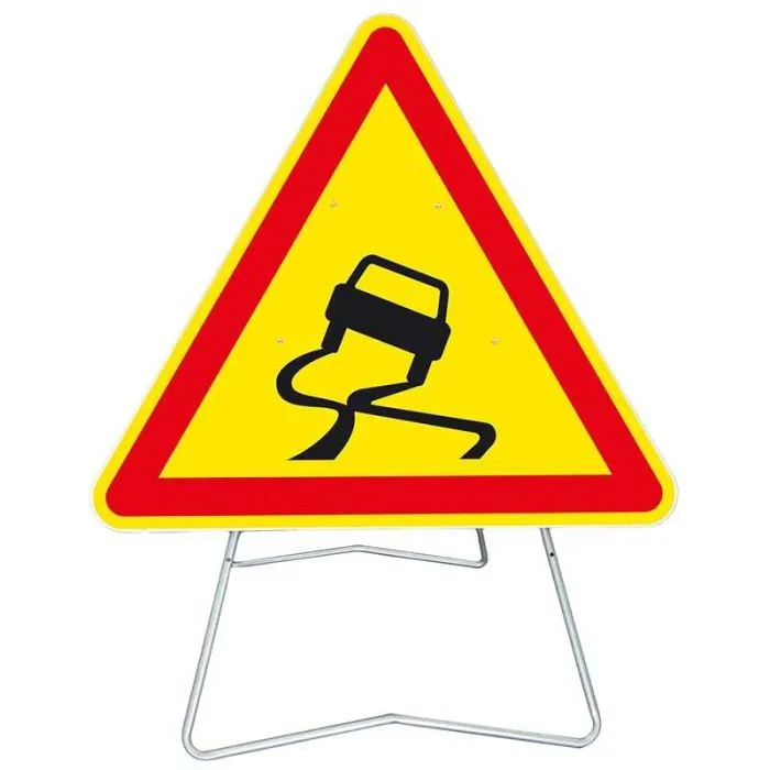 Panneau temporaire sur pied Chaussée glissante AK4